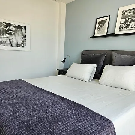 Penthouse With Extensive Terraces And A Private Plunge Pool Apartment *