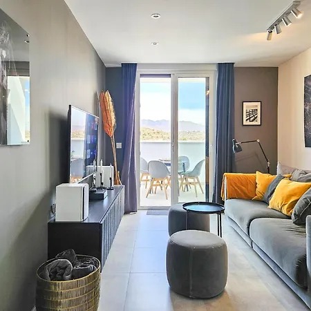 Apartment Penthouse With Extensive Terraces And A Private Plunge Pool
