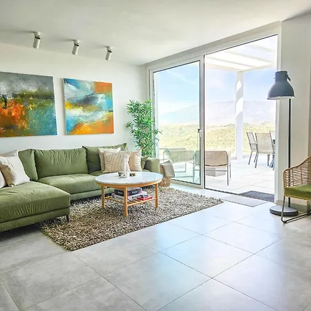 Penthouse With Extensive Terraces And A Private Plunge Pool Apartment *
