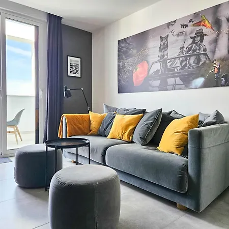 Apartment Penthouse With Extensive Terraces And A Private Plunge Pool *