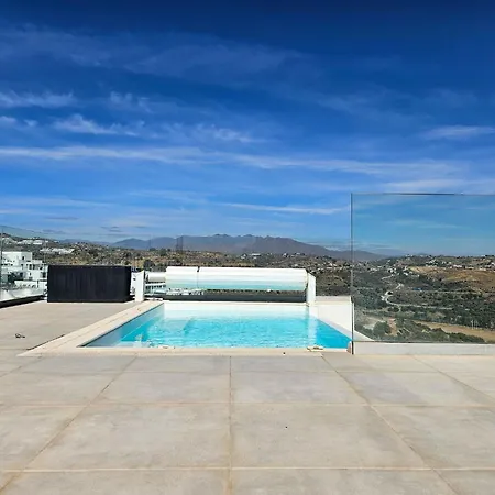 Penthouse With Extensive Terraces And A Private Plunge Pool La Cala De Mijas