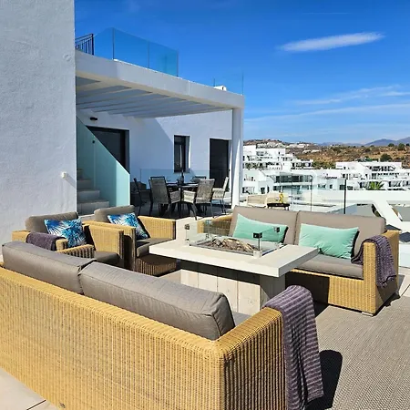 Apartment Penthouse With Extensive Terraces And A Private Plunge Pool